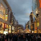 Weihnachtsshopping in der Kölner Schildergasse