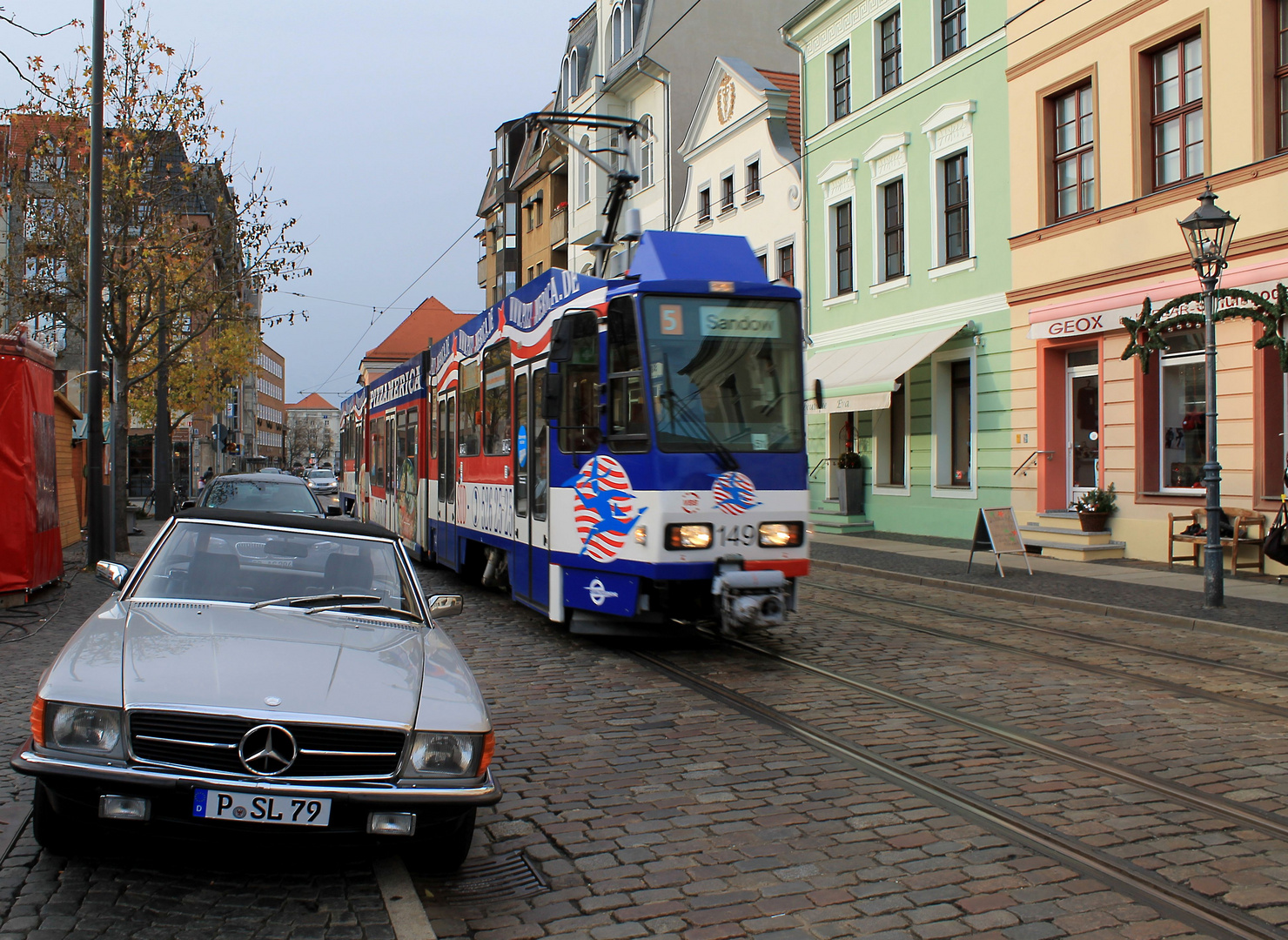 Weihnachtssterne am Altmarkt