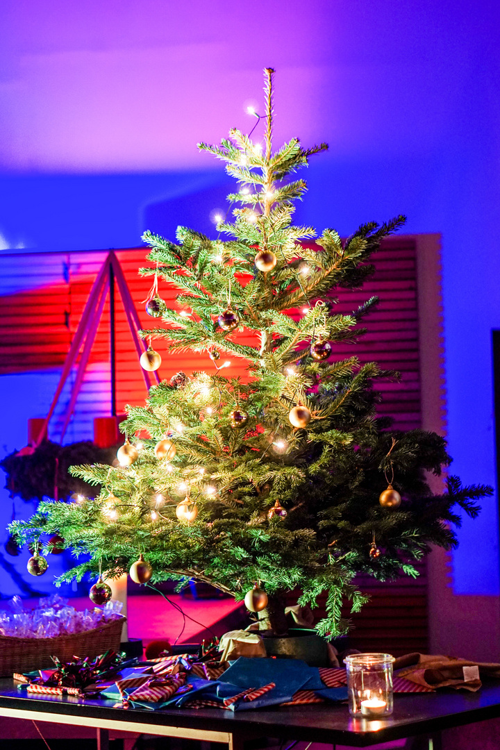 Weihnachtszeit Foto & Bild | weihnachten, spezial, kirche Bilder auf