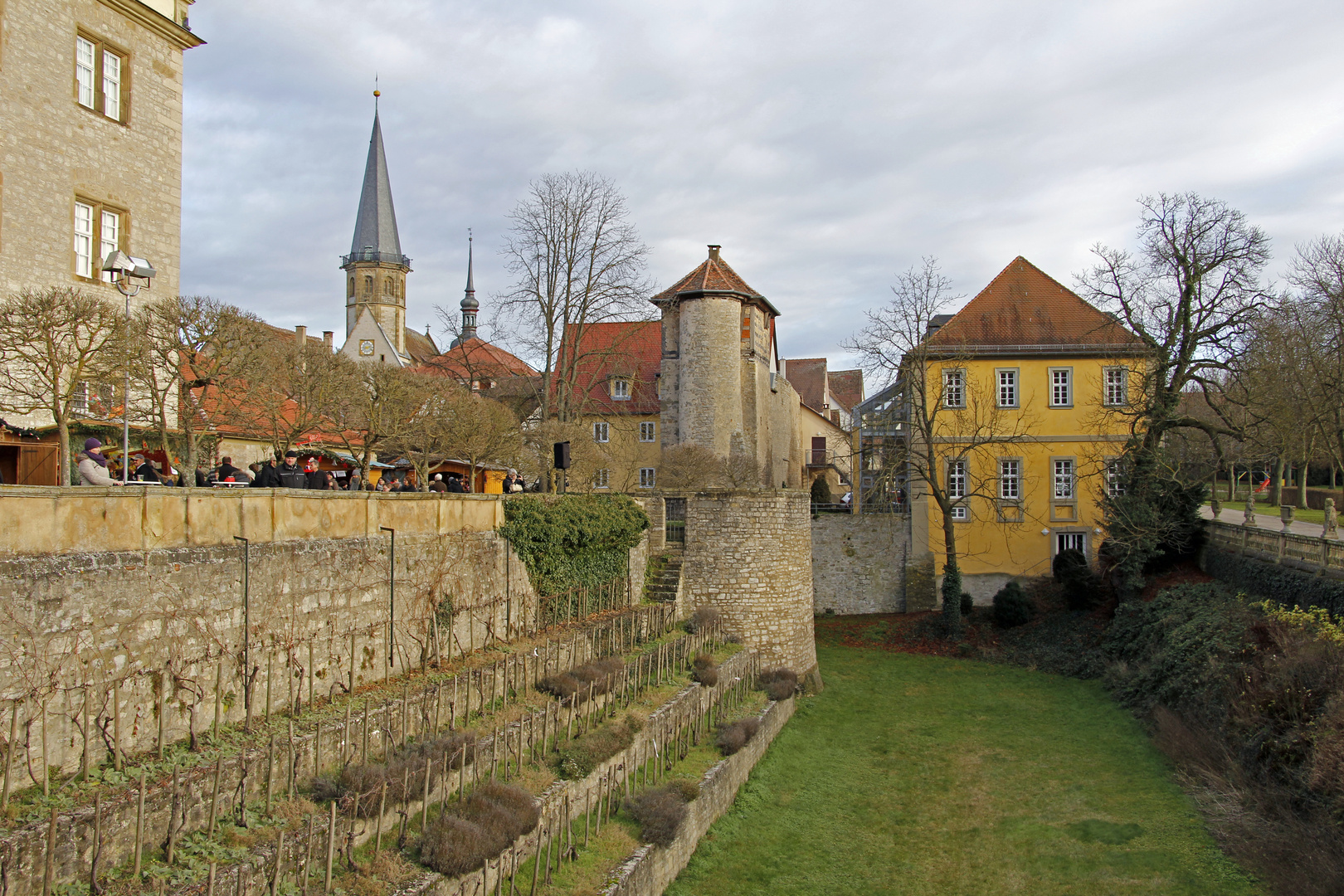 Weikersheim Weinachtsmarkt 2013 am Schloss