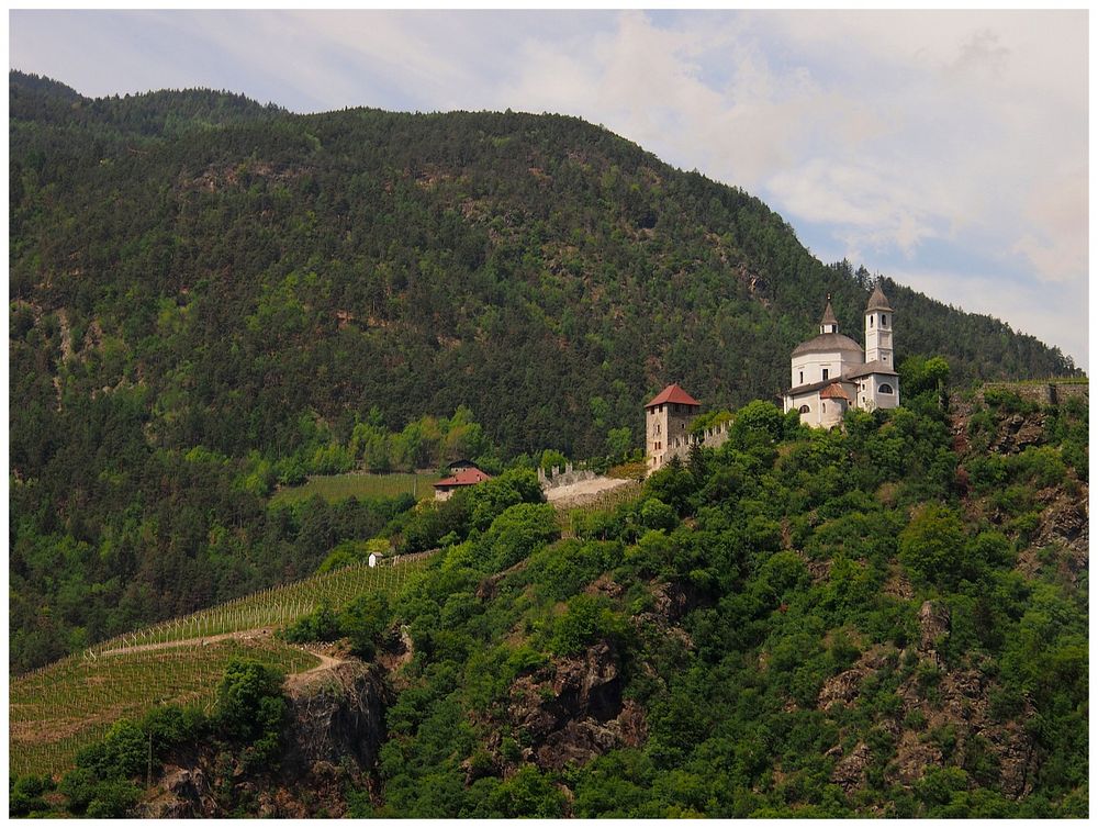 Wein, Kirchen und Burgen