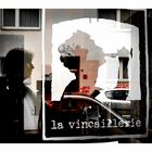Wein Spiegelung p30-25-752-swky +streetfotos