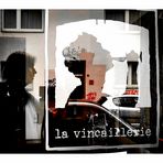 Wein Spiegelung p30-25-752-swky +streetfotos