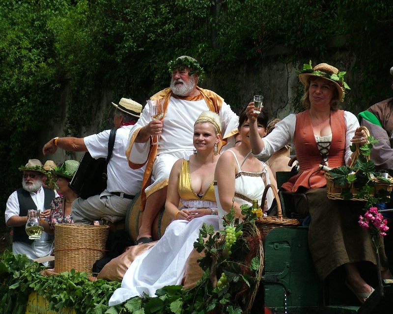 Wein, Weib und Gesang...feiern wie die Feste fallen mit Bacchus...