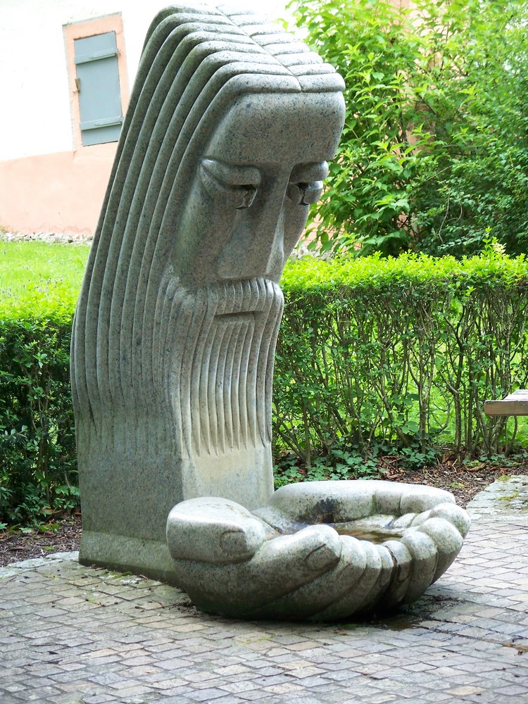 Weinender Brunnen im Münstertal