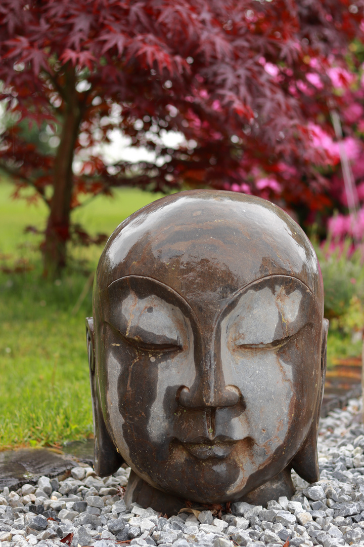 Weinender Buddha