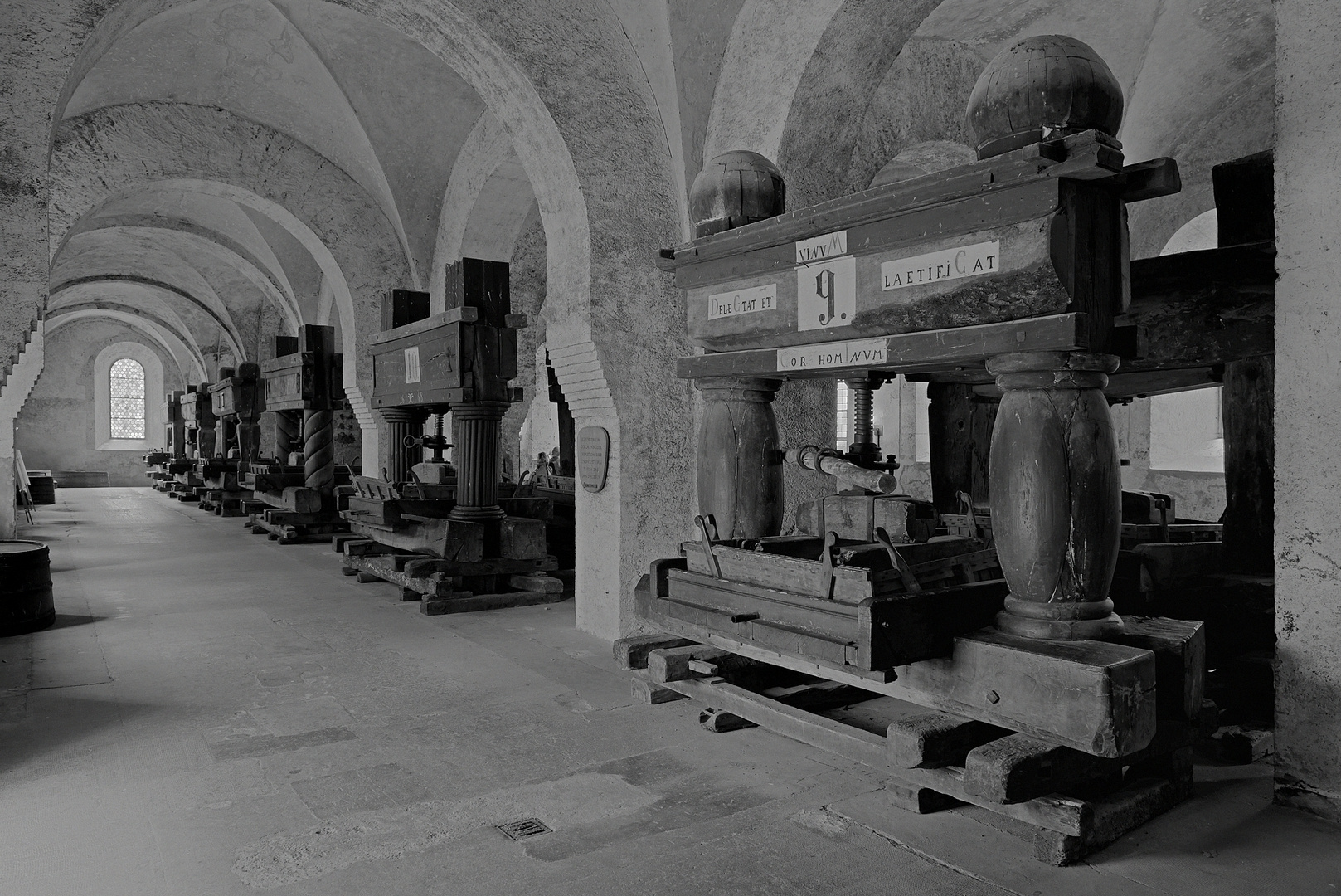 Weinpressen im Kloster Eberbach. Seine eigentliche...