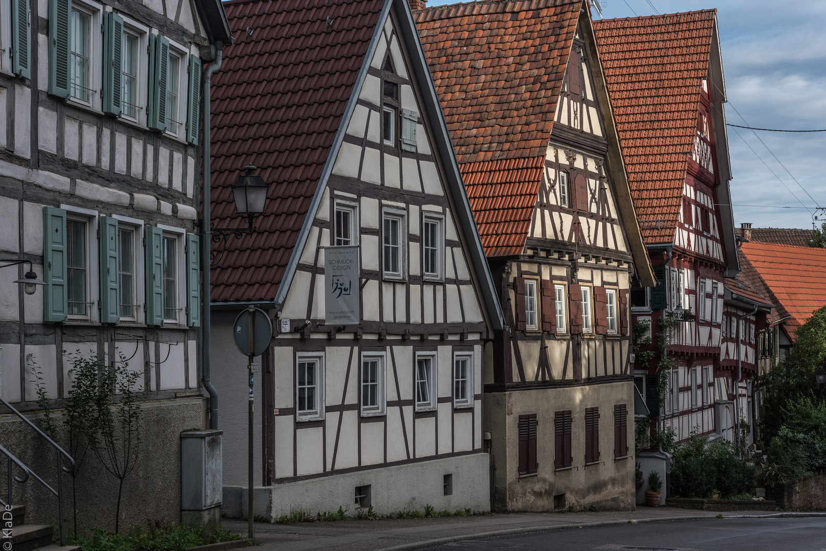 Weinstadt-Stümpfelbach - Fachwerk und Skulptur - Fachwerkstrasse