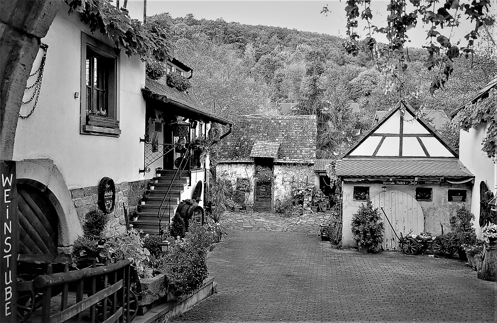 Weinstube in Hambach auf dem Weg zum Schloss