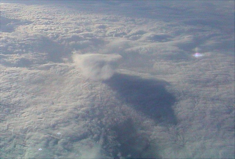 WEISS? (1) - über den Wolken...