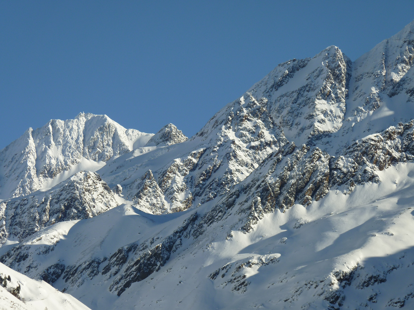 weiß / blau