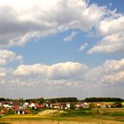 weißblauer Himmel über Bayern