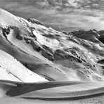 WEISSE BERGE IM LICHT