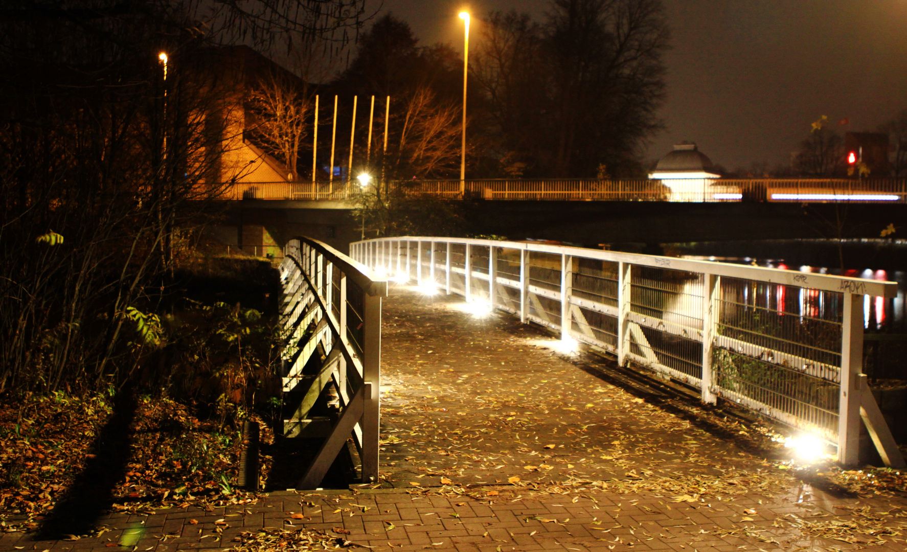 weiße brücke