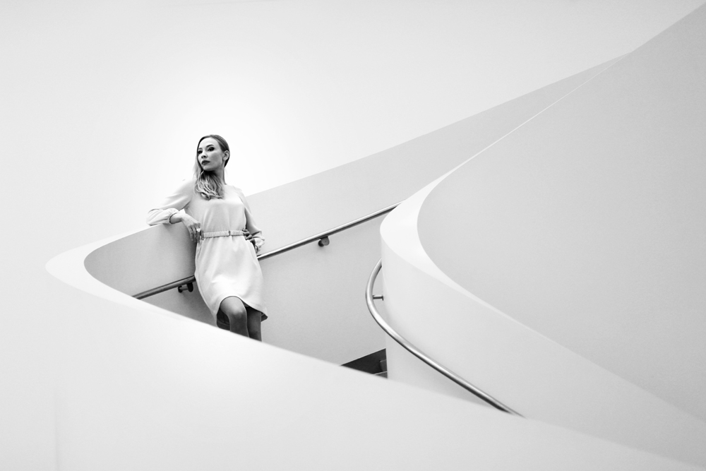 weiße Treppe Foto & Bild | erwachsene, p&a, menschen Bilder auf