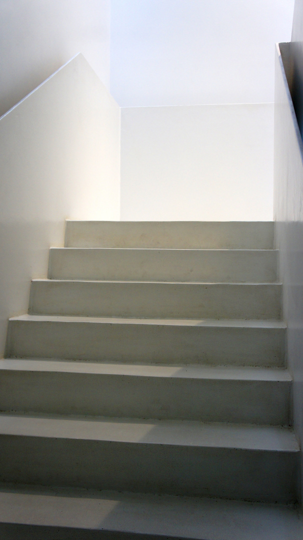 weisse Treppe