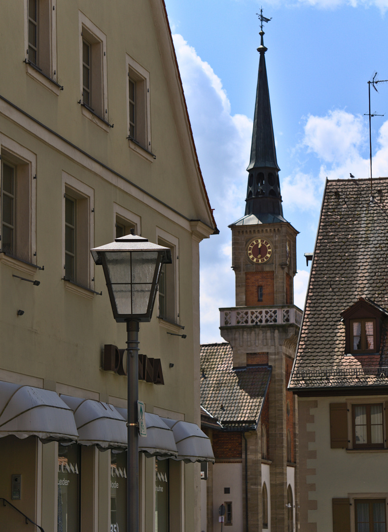 Weißenburg 26 - Turm und Spitze