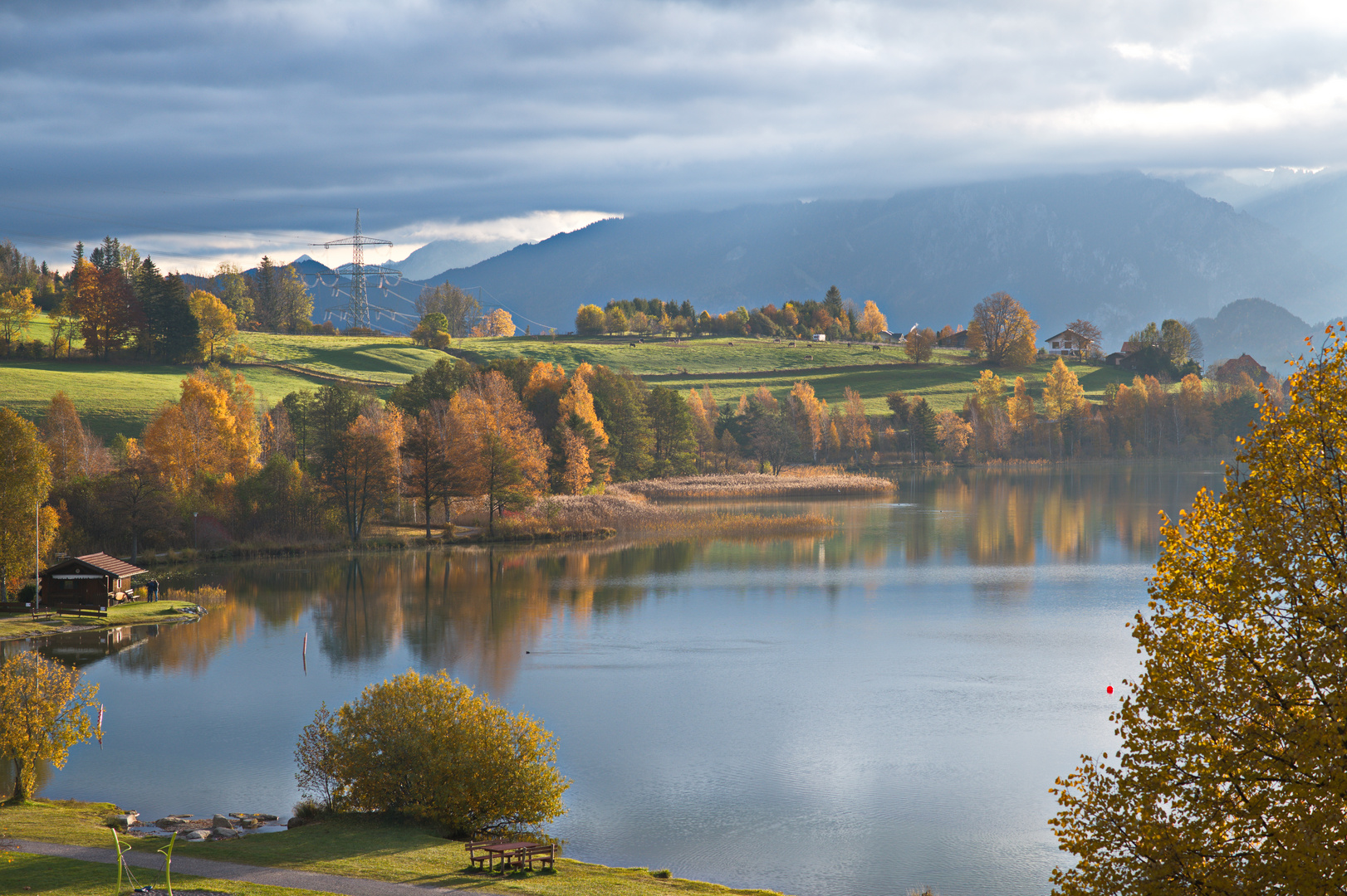 Weissensee im Herbstkleid