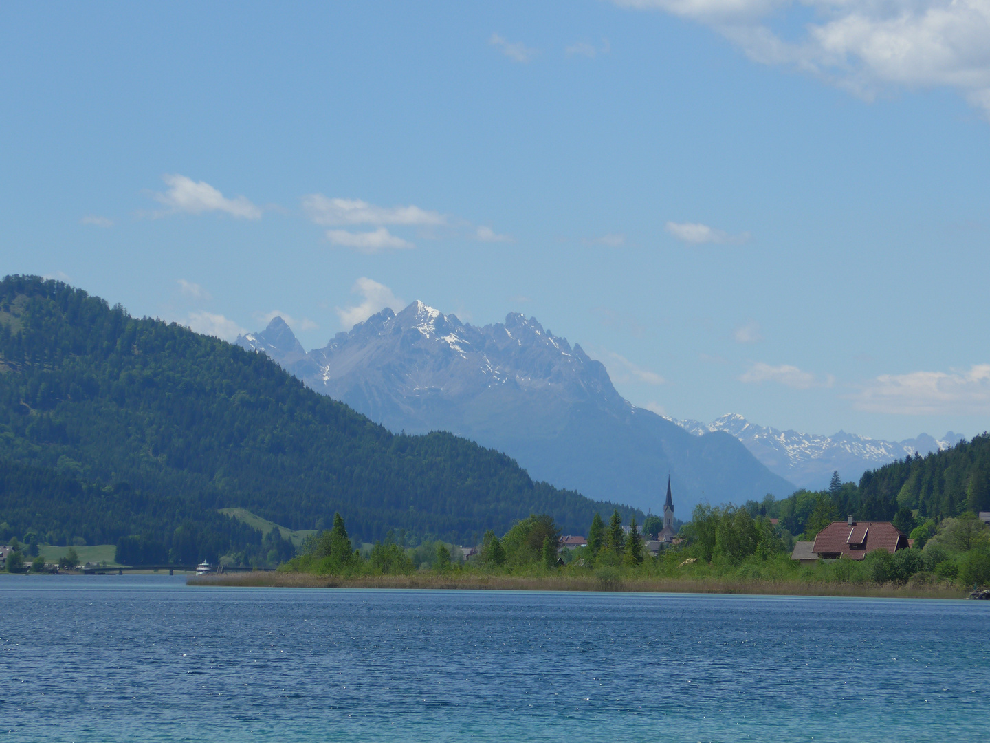 Weißensee (Kärnten) mit Lienzer Dolomiten im Hintergrund