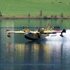 Weissensee Löschflugzeug beim Wassertanken - Airplane Crash Karawanken