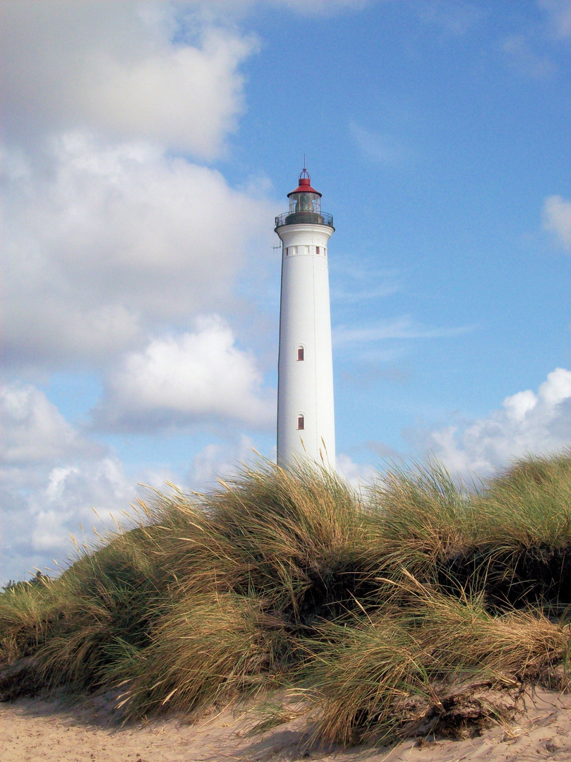 Weißer Leuchtturm in Dänemark