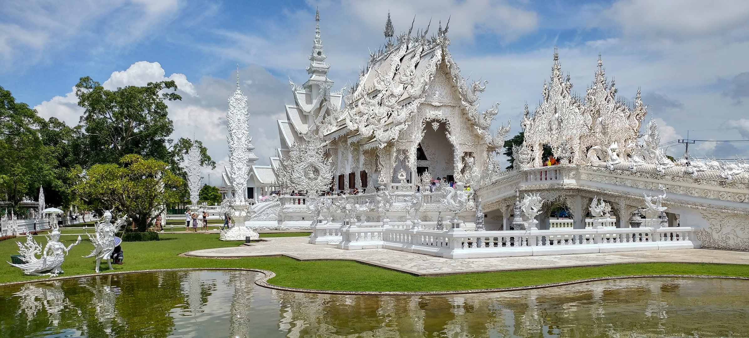 Weisser Tempel "Wat Rong Khun"