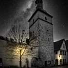 Weißer Turm bei "Nacht"
