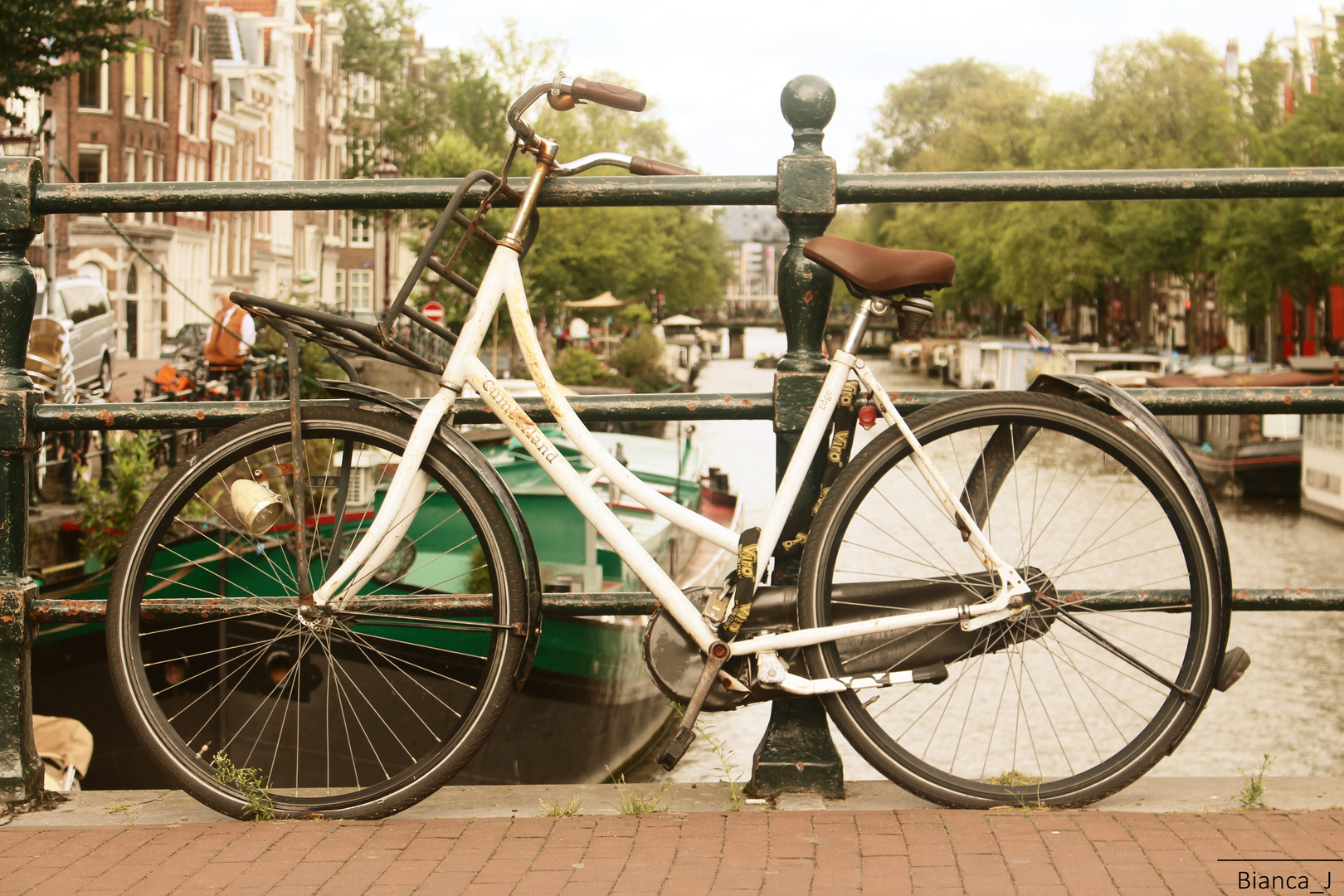 Weißes Fahrrad