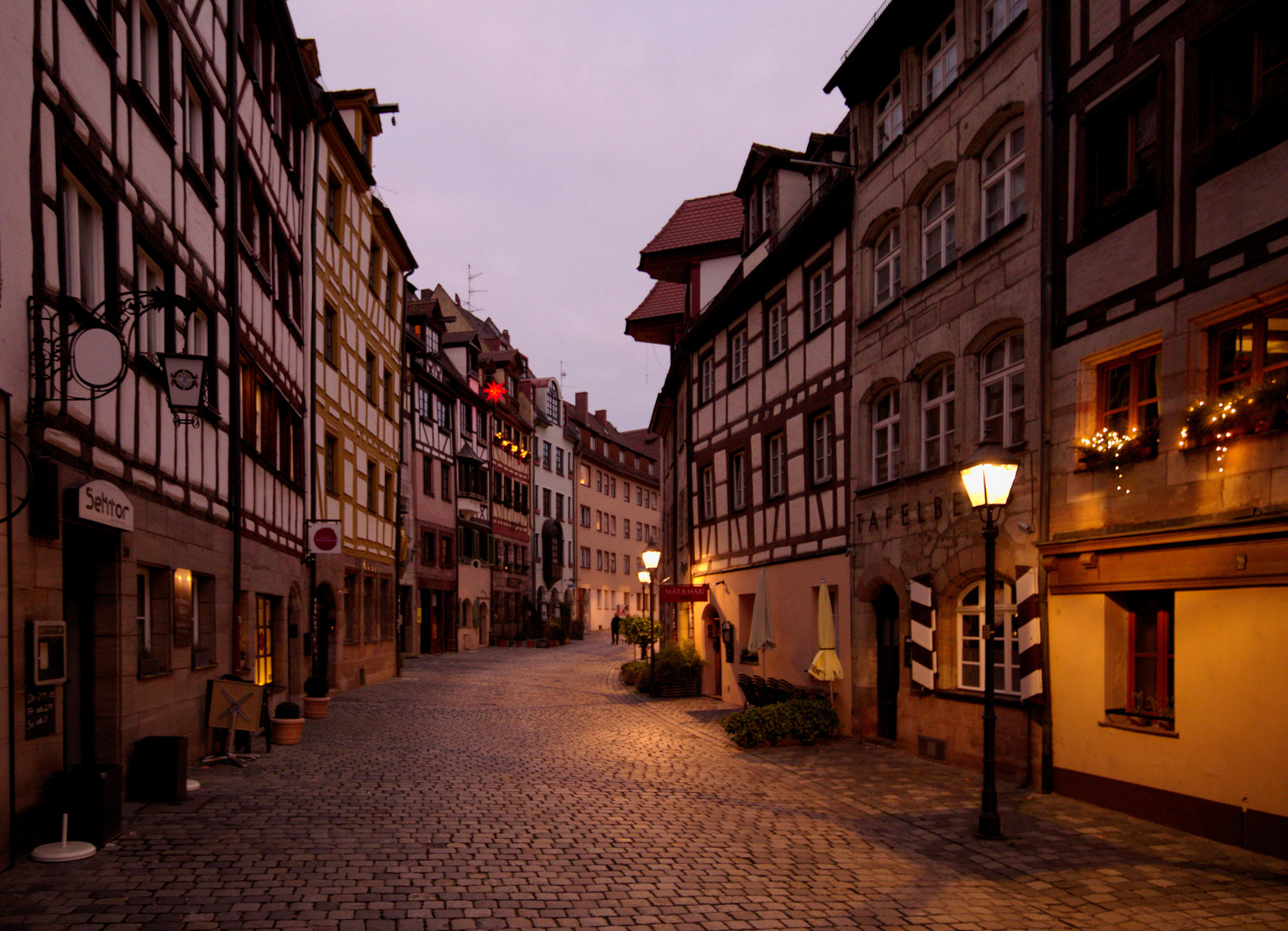 Weißgerbergasse, 1. Versuch, Korrektur der stürzenden Linien