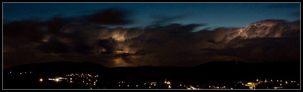 Weit entferntes Gewitter