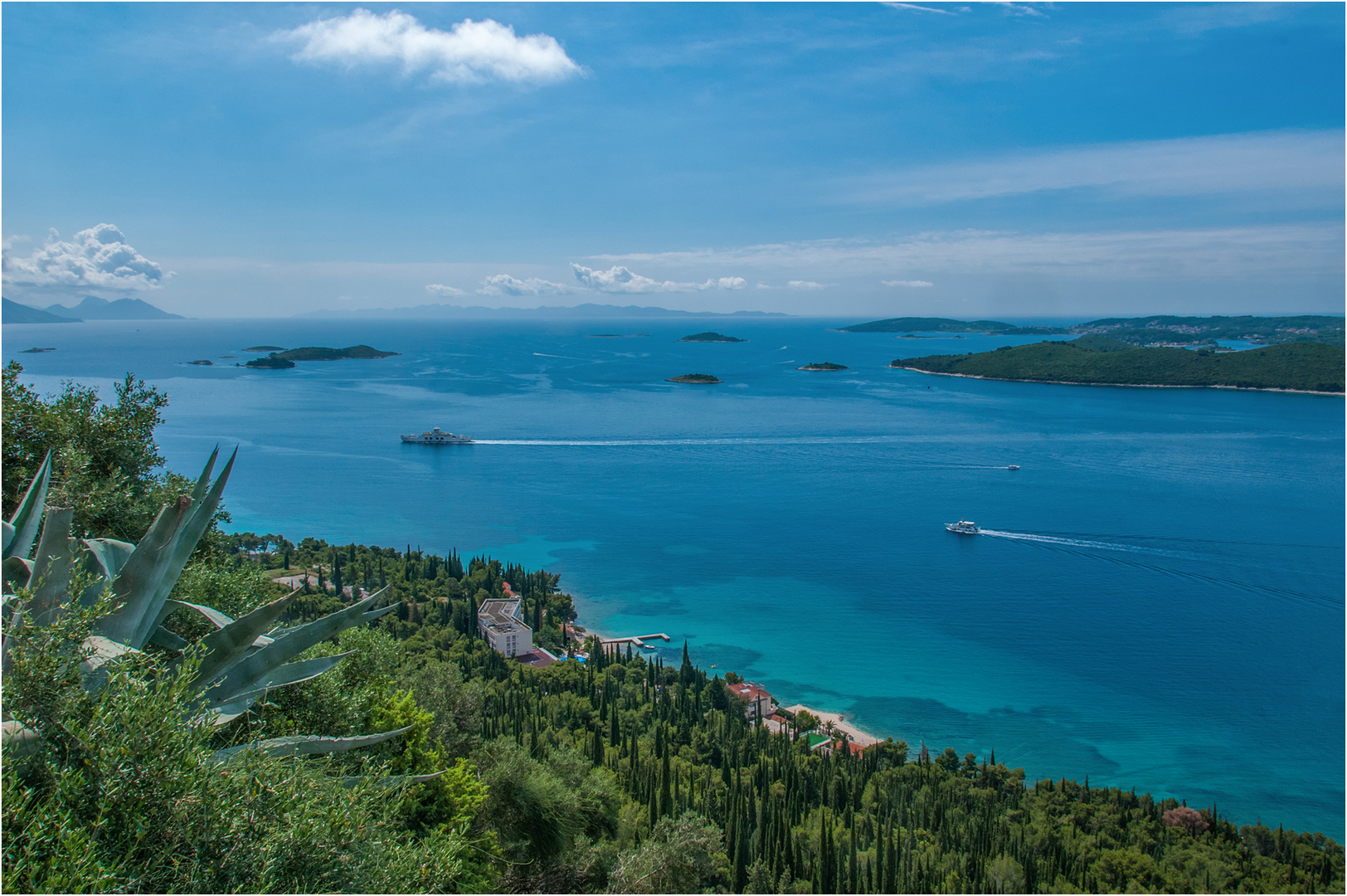 Weit geht der Blick über das Adriatische Meer