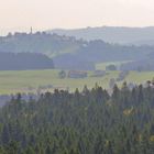 Weitblick mit Kirche