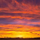 Weite Landschaft bei Sonnenuntergang / Wide landscape at sunset