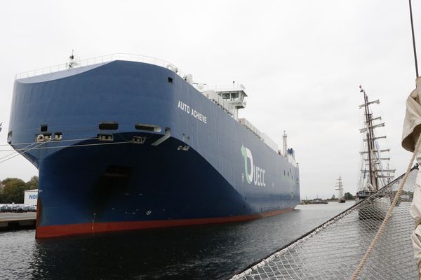 Weiter auf der Backbordseite...