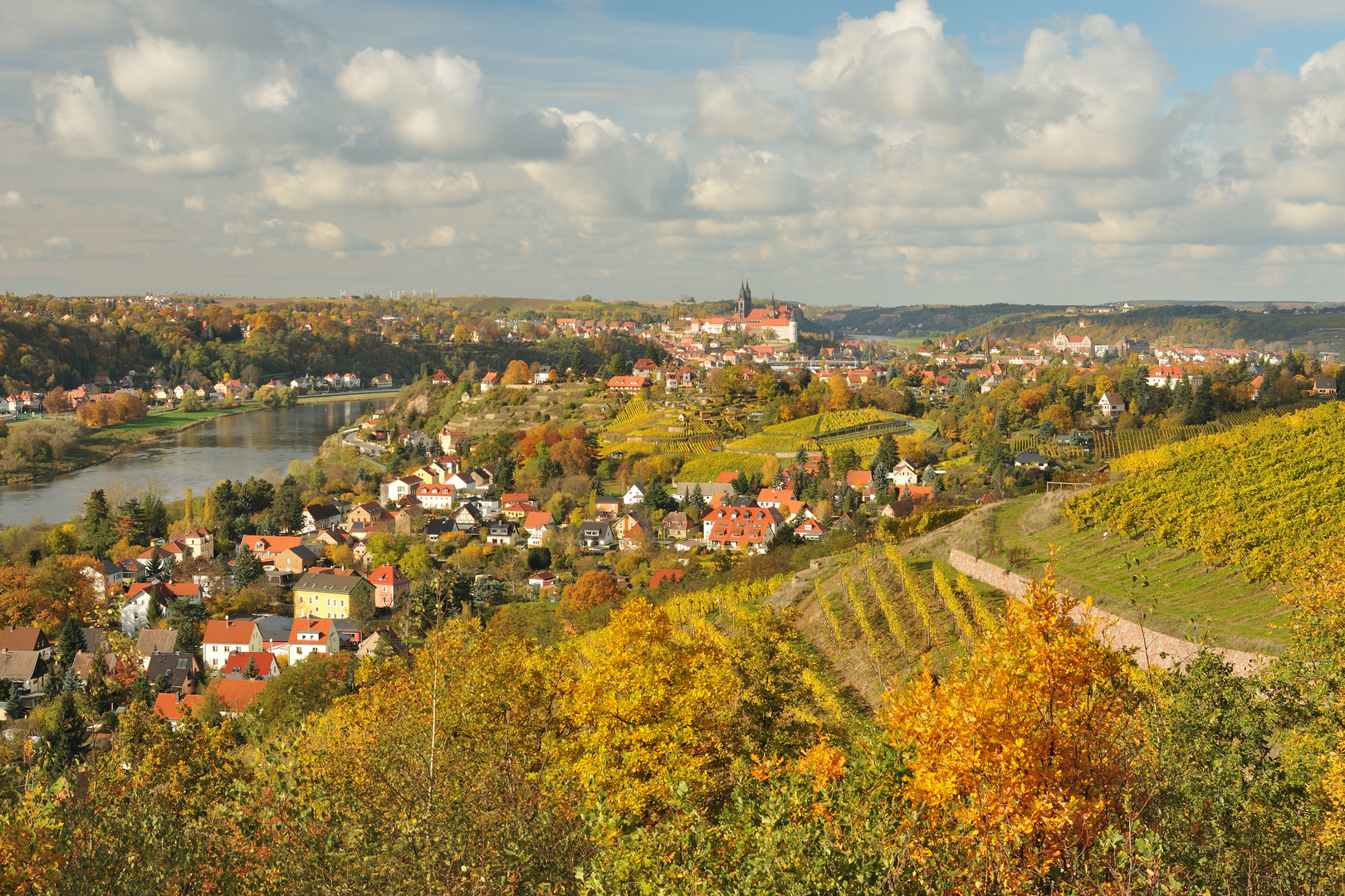 Weiter Blick ins Meißner Elbtal