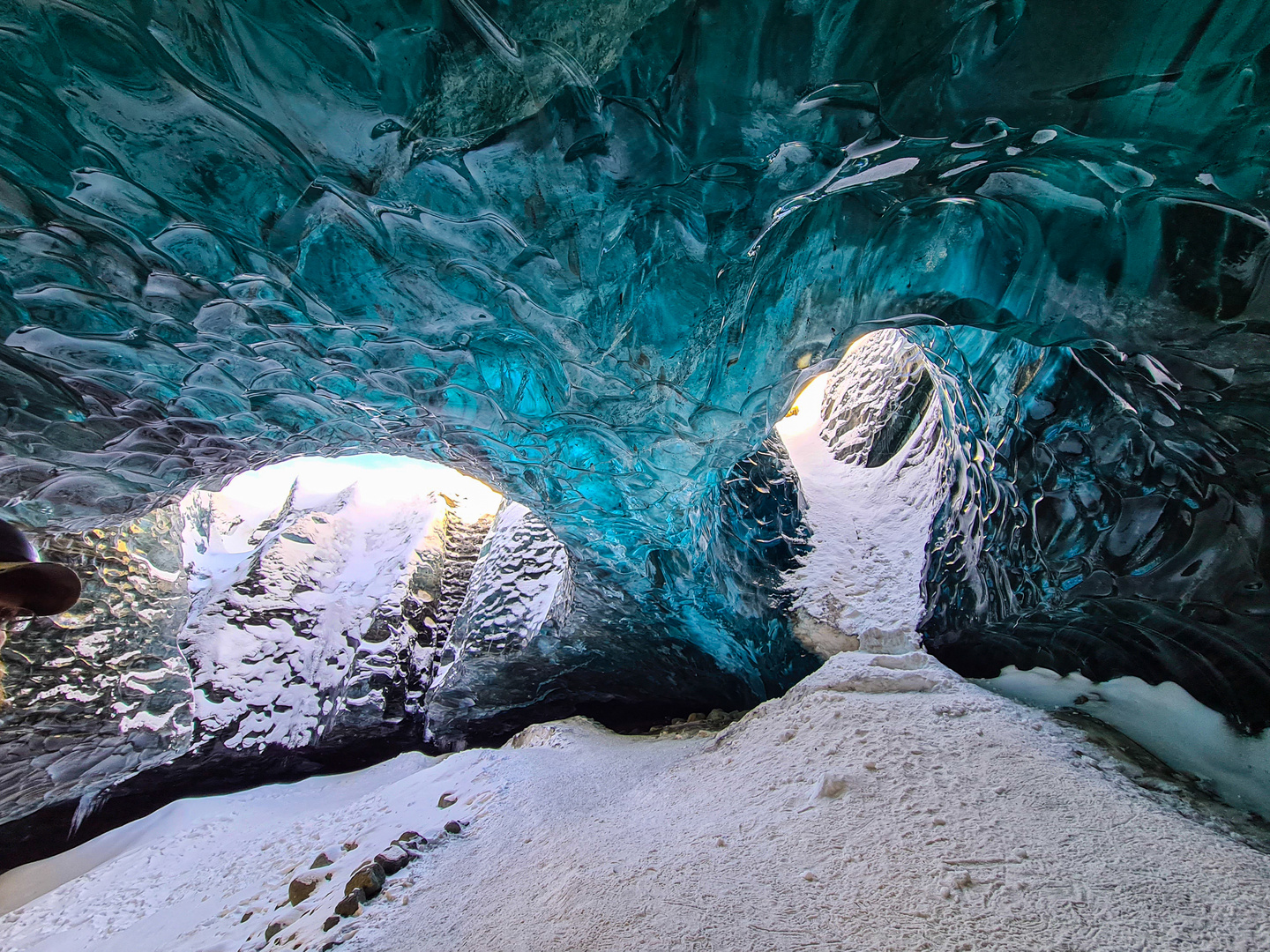 Weiter geht es in der Eishöhle