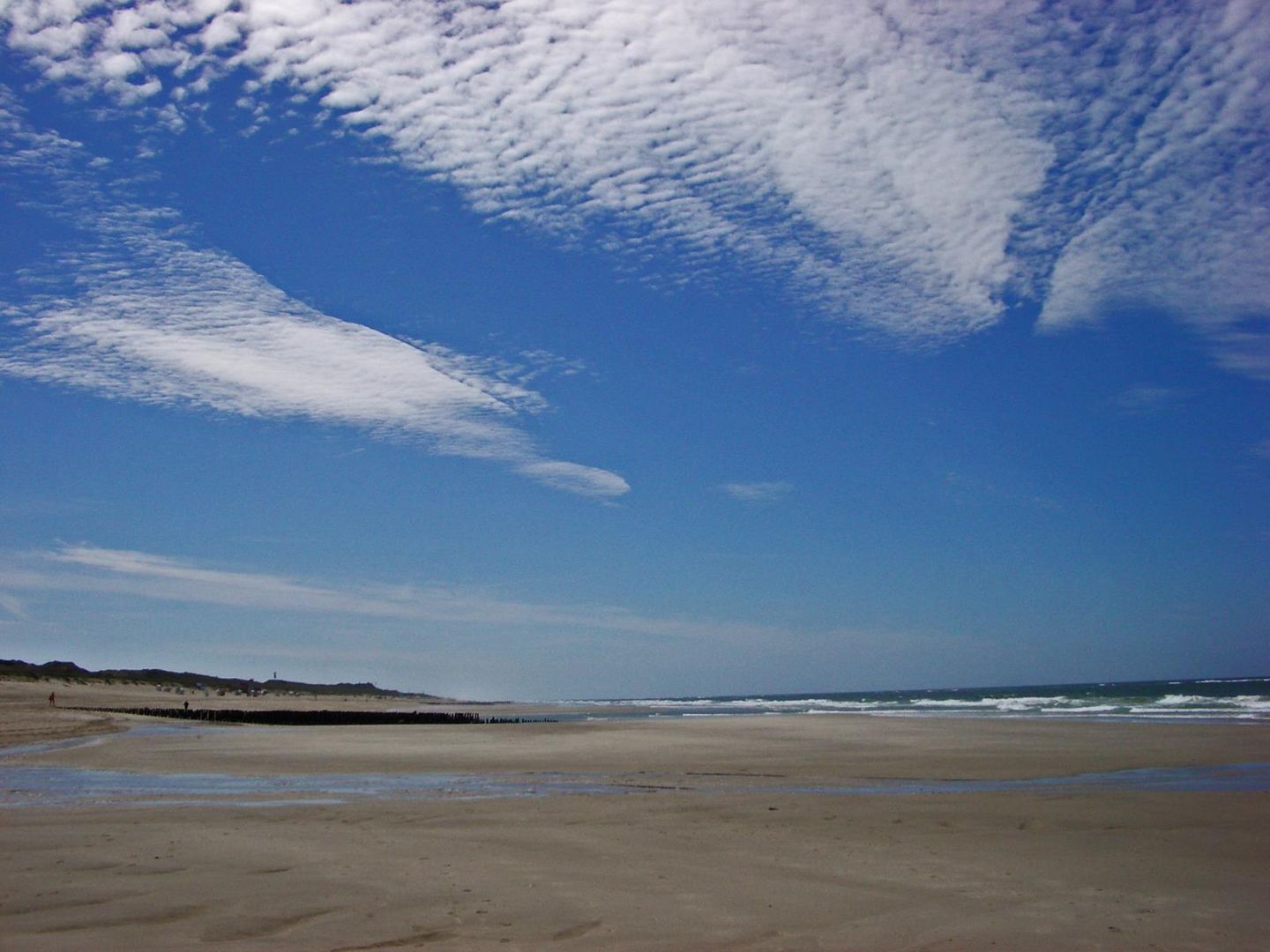 Weiter Himmel über dem Strand bei Rantum/Sylt