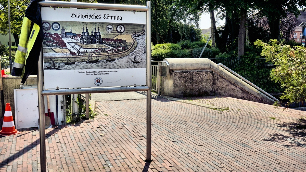 Weitere Stadtimpressionen auf dem Rückweg gesehen  1-4