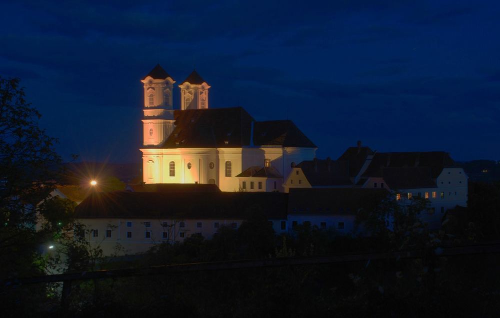 Weizbergkirche am Abend