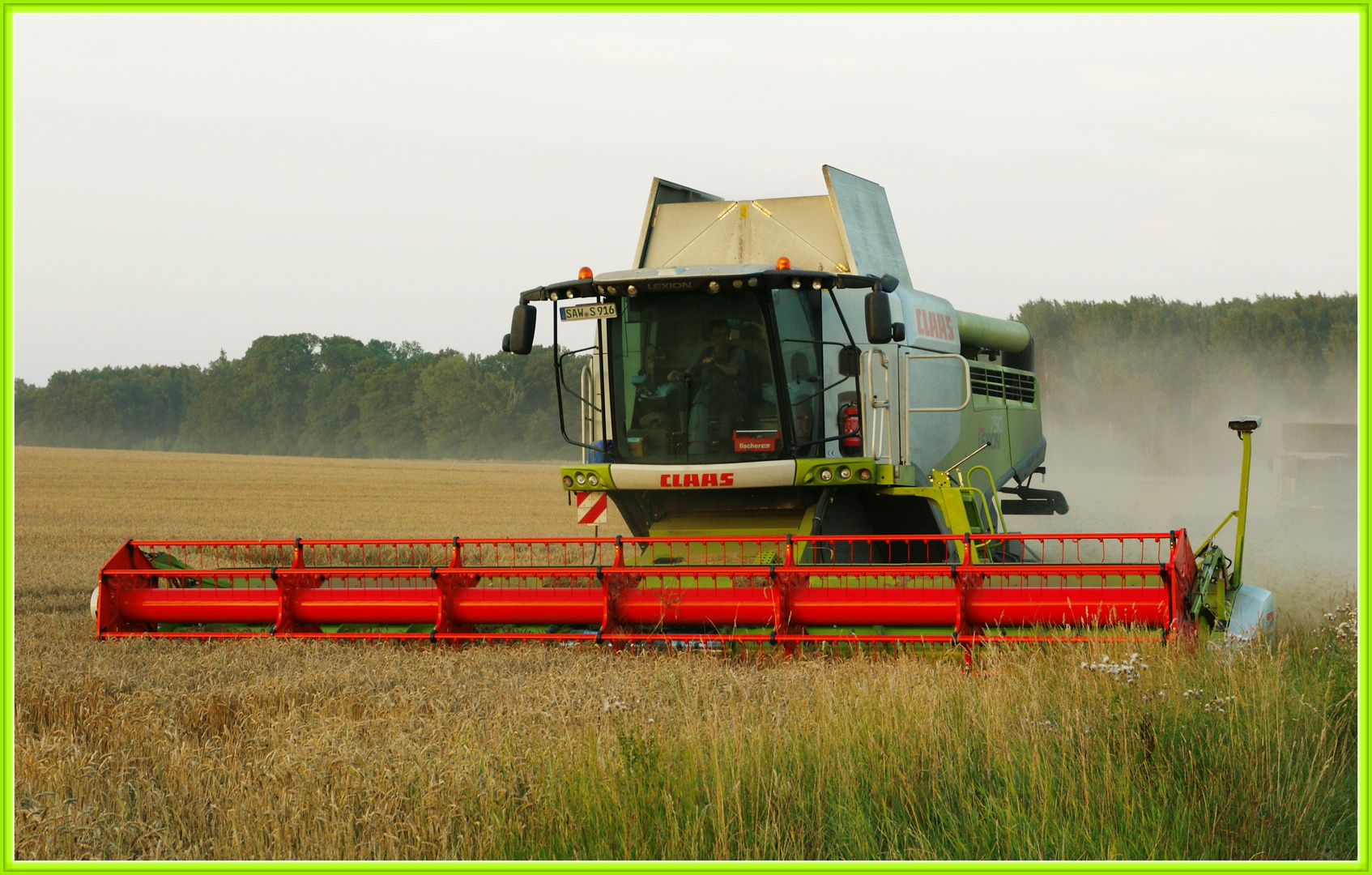 Weizenernte mit Lexion 750 