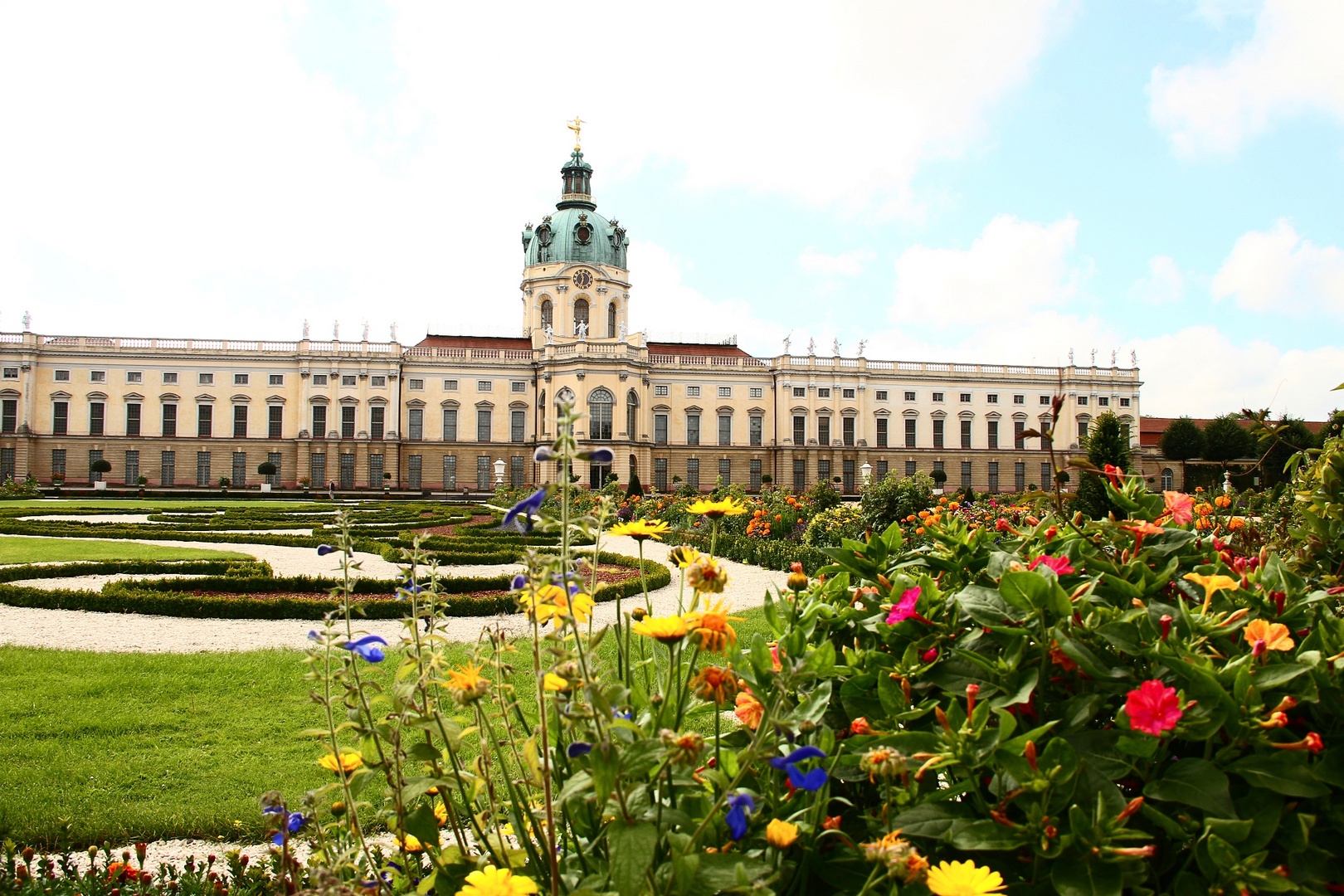 Welch Harmonie der Schlosspark auf einen ausstrahlt...