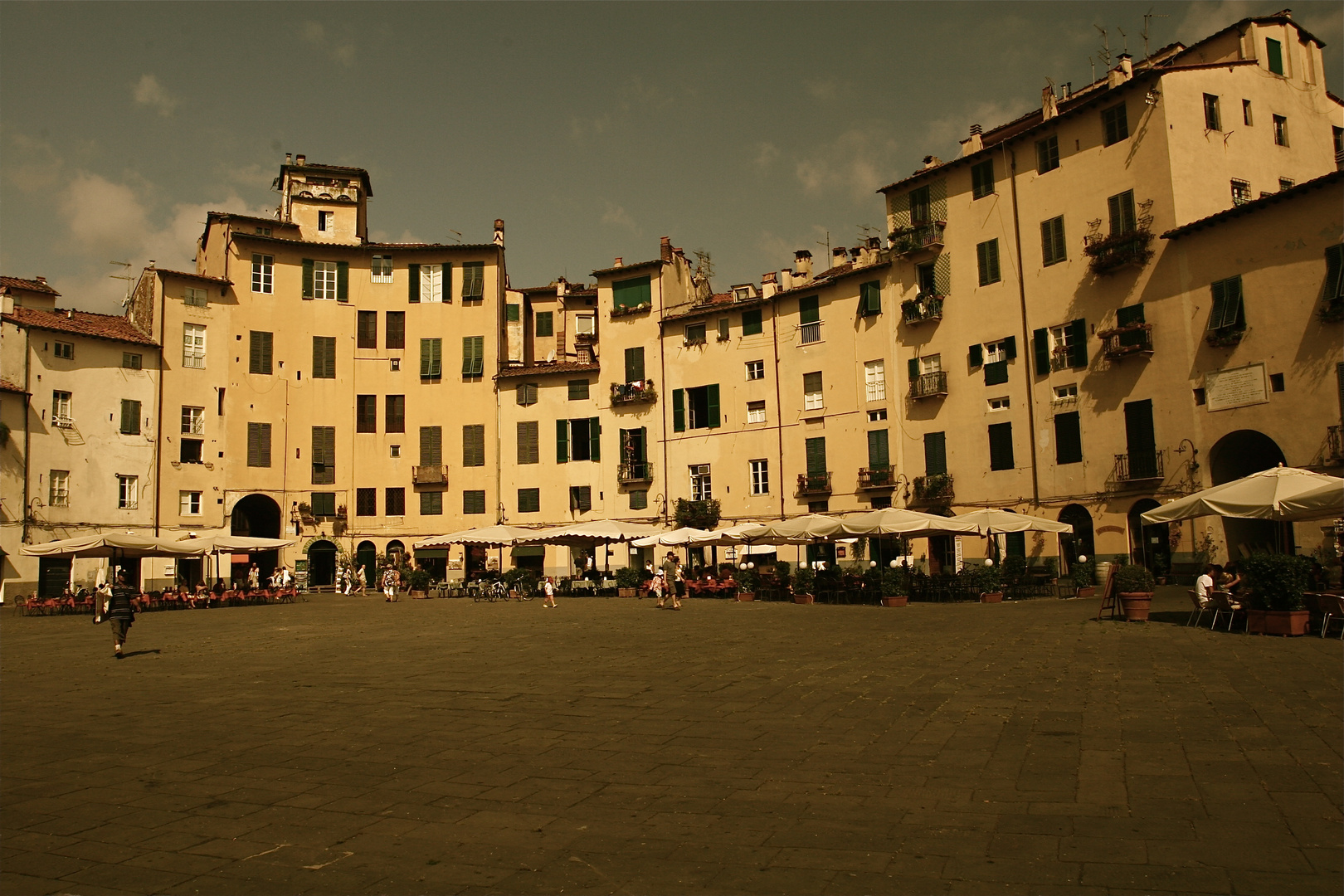 Welche Stadt, Plazza ist das in der Toscana ?