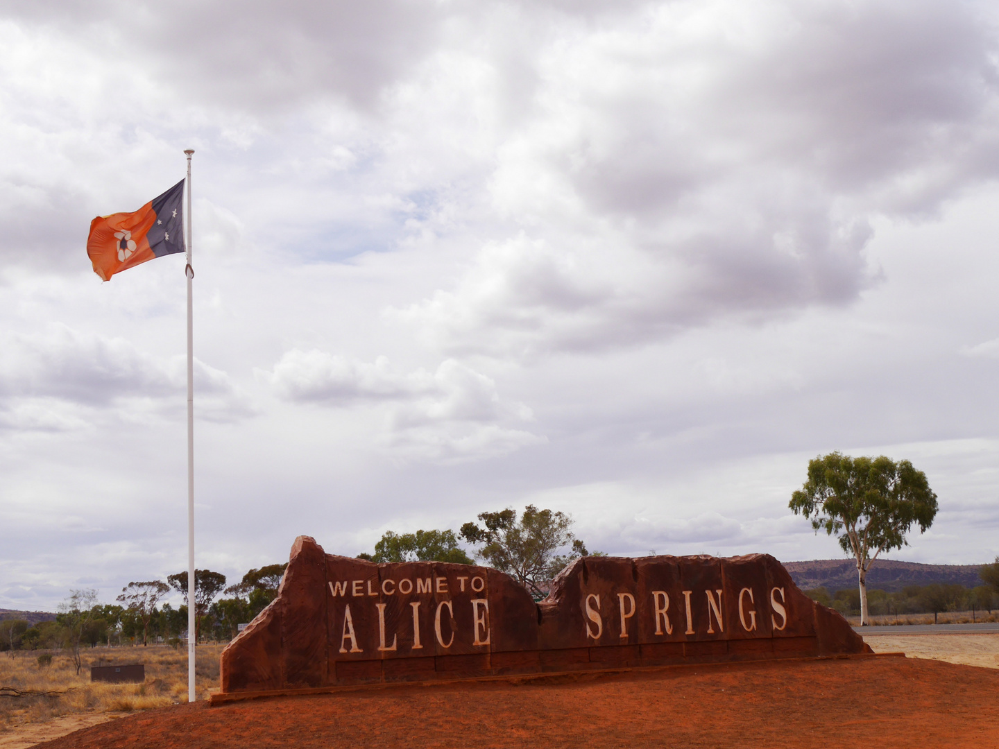 WELCOME TO ALICE SPRINGS