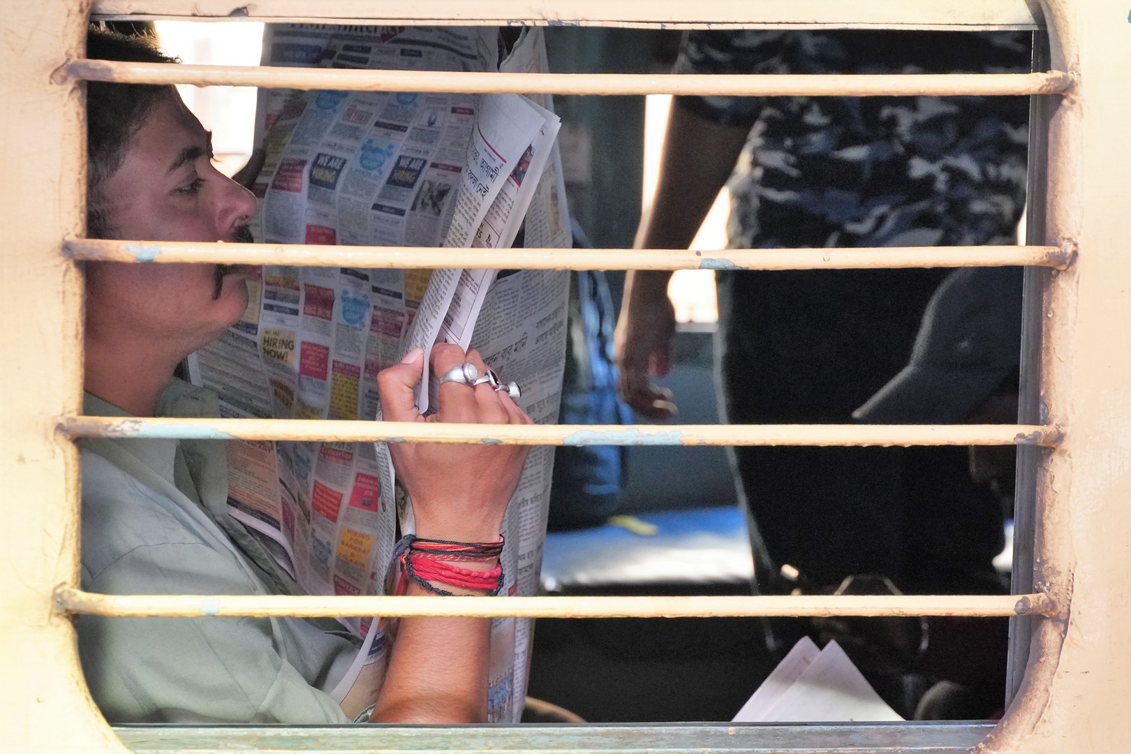 Welcome to Howrah Station (5)