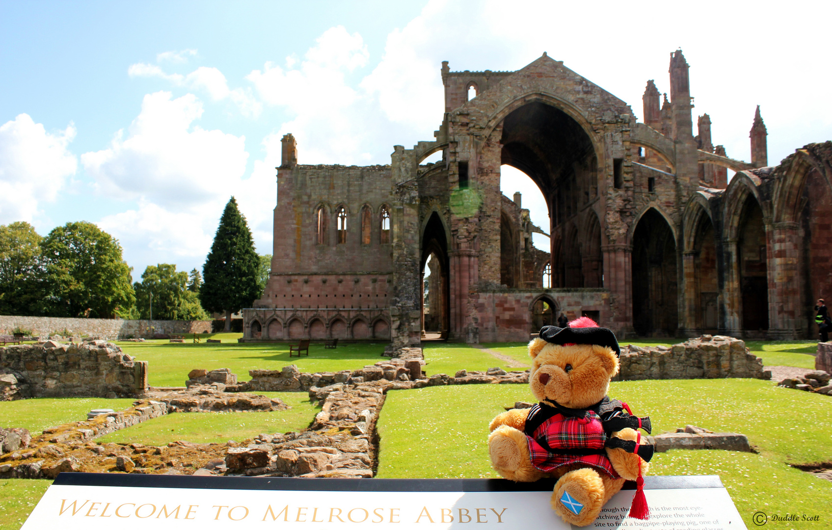 Welcome to Melrose Abbey