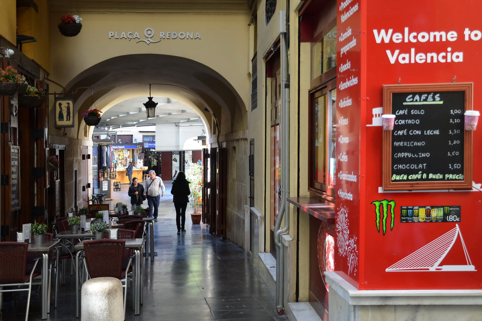 Welcome to Valencia mit Café