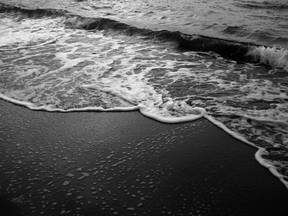 Wellen am Strand von Dierhagen