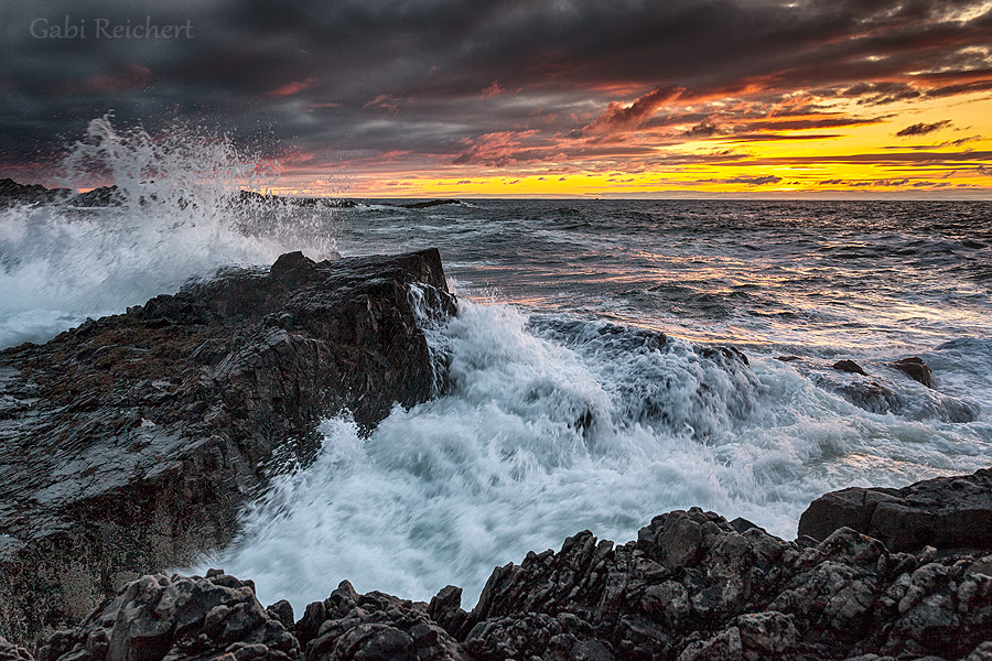 wellen im Sonnenuntergang, Schottland