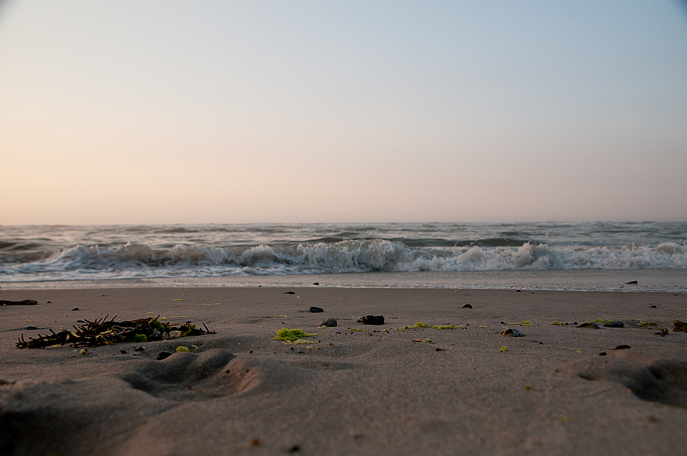 Wellen schlagen an den Strand !