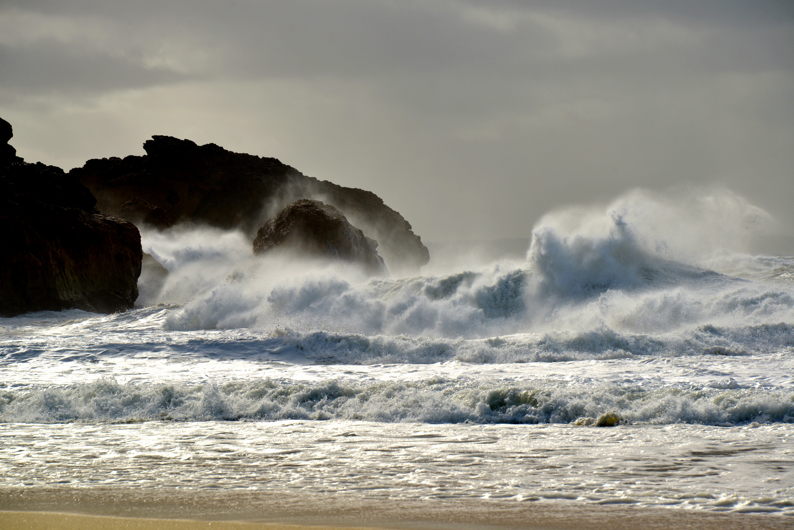 Wellenbrandung Nazare